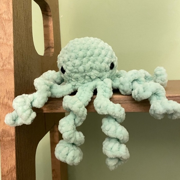 Mint Green Crochet Chenille Cuddly Octopus - Picture 1 of 1